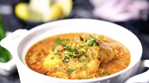 Sweet And Spicy Rajasthani Guava Curry