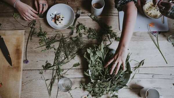 The Easiest Hack To Dry Fresh Herbs At Home 