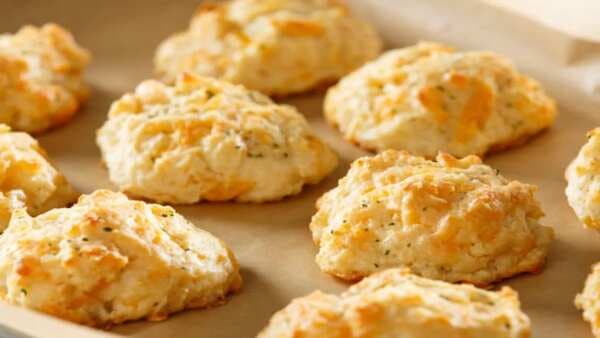 Get Your Hands On These Amazingly Delicious Cheese Biscuits