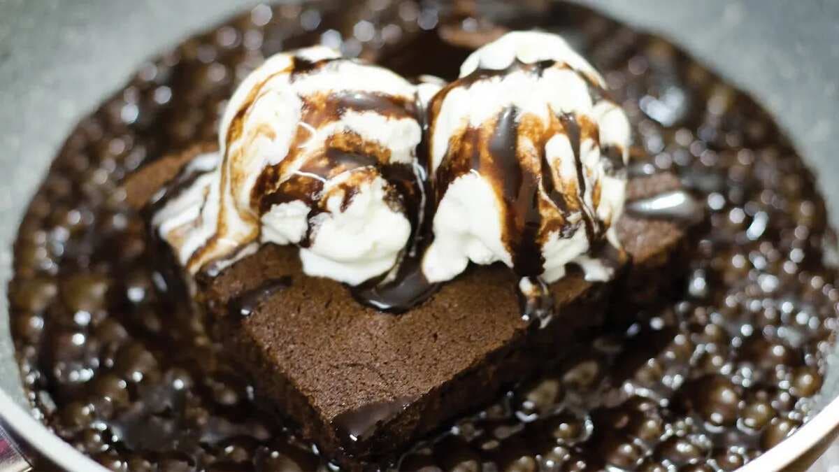 This Weekend, Give Your Brownie And Ice Cream A Delish Upgrade
