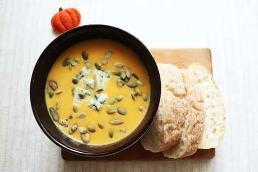How To Make A Creamy Pumpkin Soup in 3 Easy Steps 
