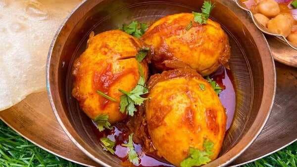 Egg Curry: Try This Yummy Dhaba-Style Dish At Home