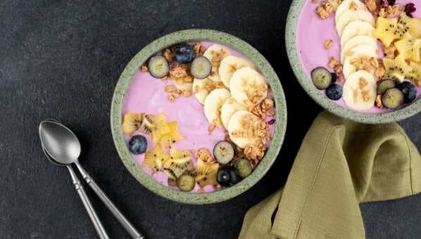 3 Yummy Smoothie Bowl Recipes For A Wholesome Breakfast
