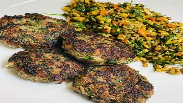 Quinoa Spinach Patties: A Snack Packed With Protein