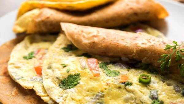 Ande Ka Funda: Try Your Hands On This 10 Minute Egg Paratha Recipe