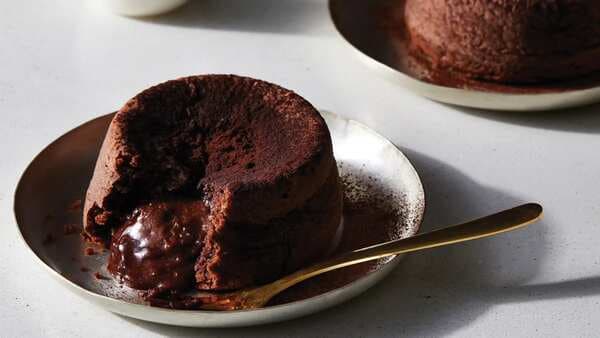 How To Make Decadent Chocolate Lava Cake in 20 Minutes