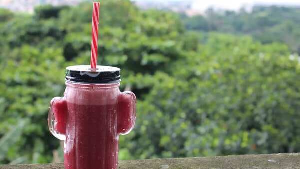 Does Pomegranate Juice Help With Weight Loss? 