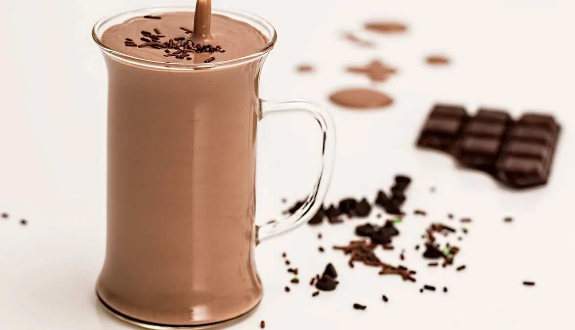 Ring In The Weekend With This Thick And Boozy Chocolate Milkshake