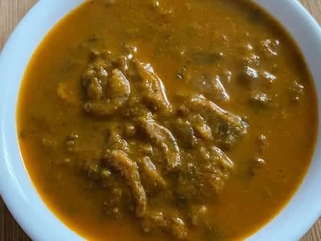 Alvati: A Tempting Konkani Curry Made With Colocasia Leaves 