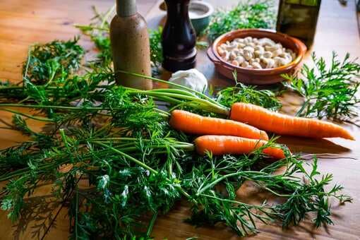 Zero Waste Recipe: Make Carrot Leaves Pesto