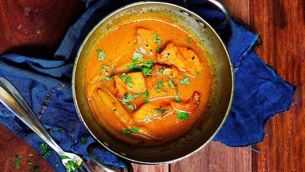 These Bengali Dishes With Mango Are A Summer Favourite