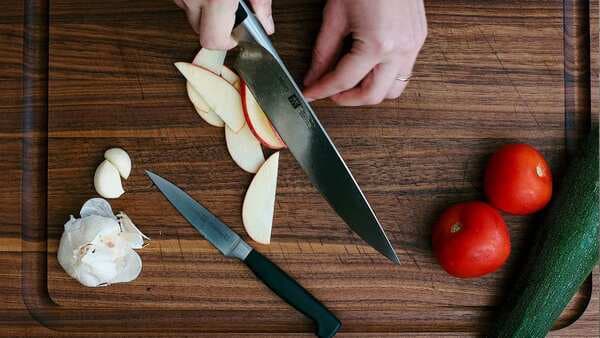 Kitchen Essential: Know Your Knives Better