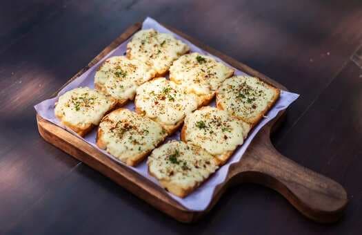 Here’s A Fancy Chilli Cheese Toast To Make At Home this Weekend
