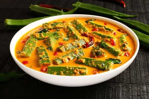 Vendakka Kichadi : A Sadya Style Stew Made With Okra And Veggies