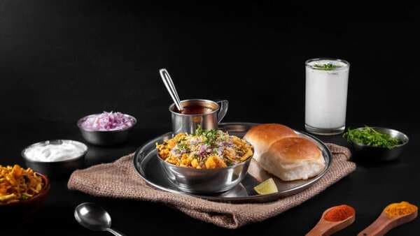 4 Eateries You Must Visit to Try The Most Authentic Misal Pav in Nashik