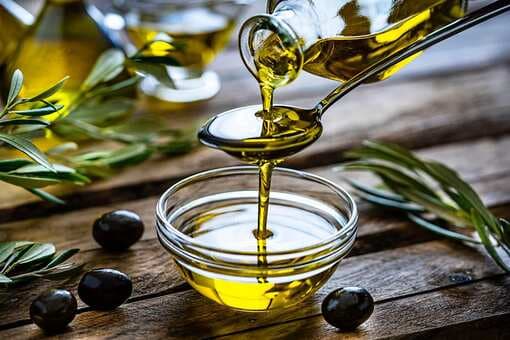 Extra Virgin Olive Oil: Why You Must Add It To Your Summer Diet Regime?