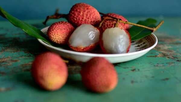 5 Amazing Litchi Benefits That Would Make You load Up On The Summer Fruit 