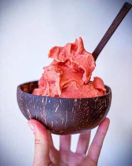 Nice Cream: All About The Latest Vegan Trend Storming Social Media 