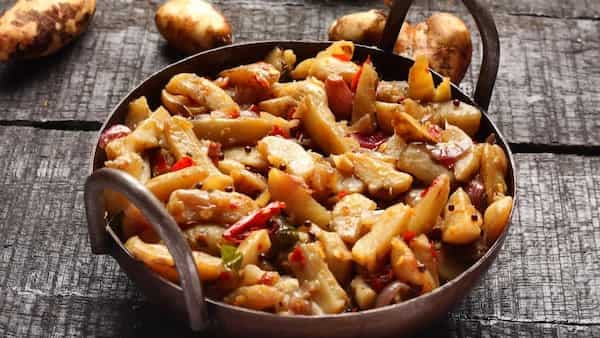 Koorka Mezhukkupuratti: The Tasty Chinese Potato Stir Fry