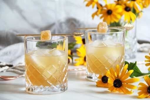 Party Like It’s The Prohibition With A Bee's Knees Cocktail