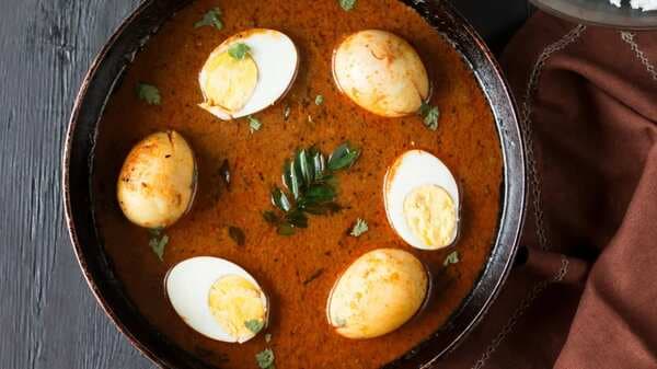 5 Easy South Indian Egg Recipes You Can Try At Home 