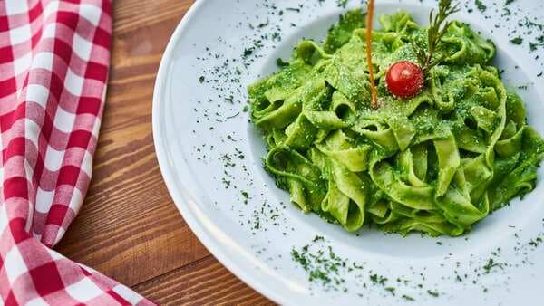 Foods That You Must Cook In Pesto, Presto