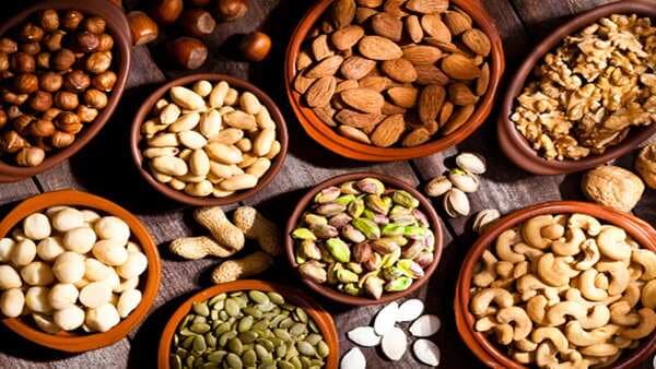 Why Soaking Nuts Is Important For You? How To Do It