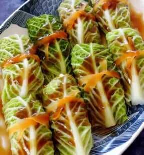Steamed Recipe: How To Make Chicken Cabbage Parcels At Home?