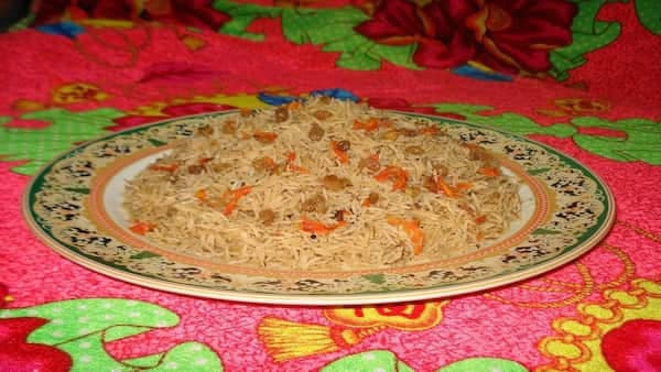 Nutty Affair: Try This Kashmiri Modur Pulao Recipe For A Decadent Lunch 