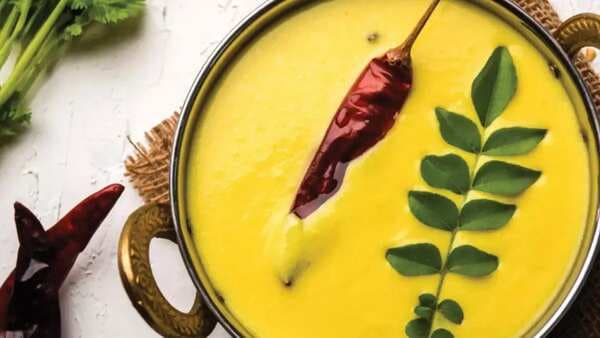 Not Pakoras, This Hot And Spicy Lunch Kadhi Has Potatoes In It 