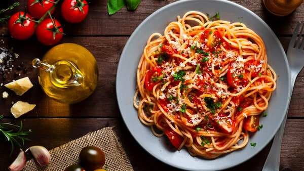 Cooking Pasta Without Boiling? Netizens Are Confused