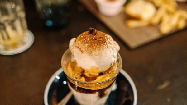 Caffeinated Much? Wait Till You Try This 3- Step Affogato Dessert For The Much-Needed Satisfaction  