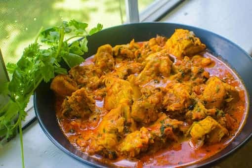 Himachali Cuisine: This Pahadi Murgh (Chicken) Is Worth Trying Next In The Kitchen