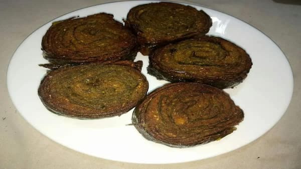 Rikwach or Arbi Patta Pakora: Try This Authentic And Unique Recipe