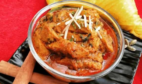 Kitchen Tips: Genius Tips To Make Restaurant-Like Punjabi Soya Chaap Curry