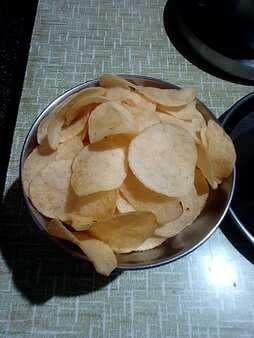 Fried crispy potato chips