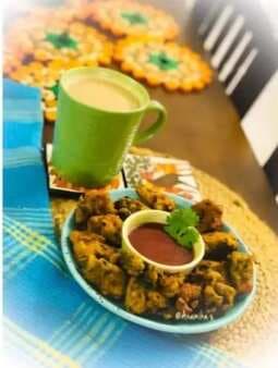 MANGODE- Moong Dal Pakoras: Tea Time Snacks