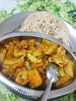 Potato cauliflower with chapati