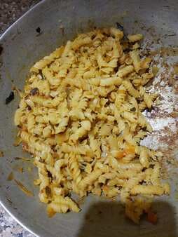 Plain pasta with garam masala 