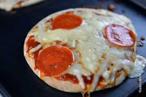 Pita Pizzas (15 Minute Pizza) Recipe