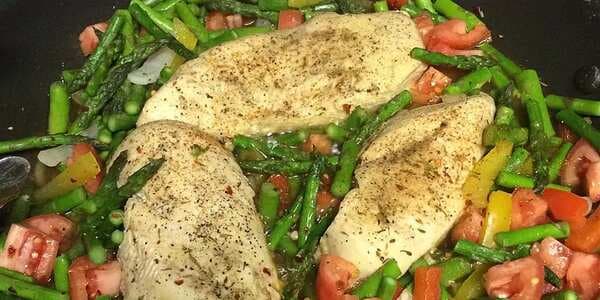 Chicken With Asparagus And Roasted Red Peppers