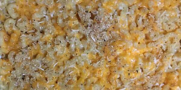 Easy Cheesy Mac And Cheese (With Optional Crunchy Topping)