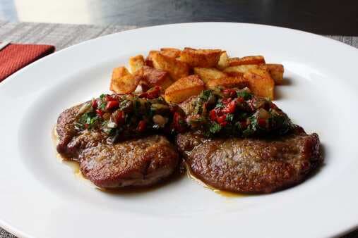 Lamb Scallopini With Pepper And Onion Agrodolce