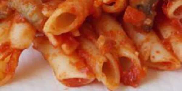 Pasta With Tomato Sauce, Sausage, And Mushrooms