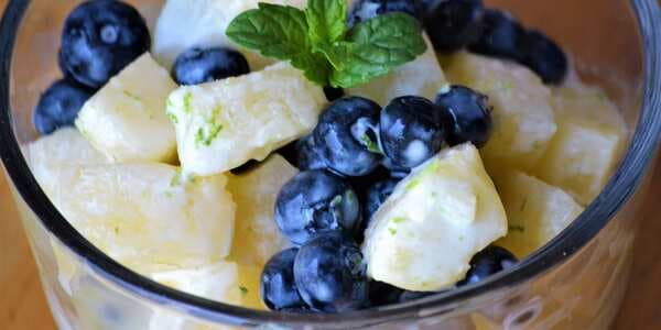 Blueberry-Pineapple Salad With Creamy Yogurt Dressing
