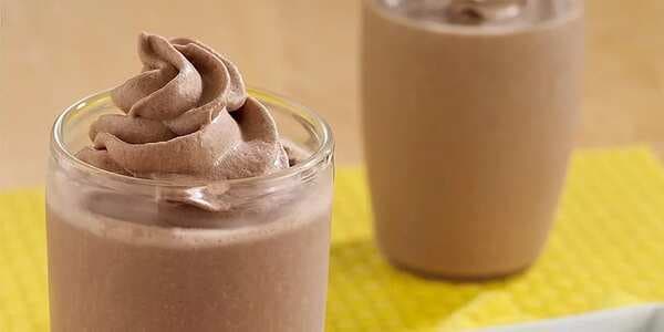 Chocolate Peanut Butter Banana Smoothies