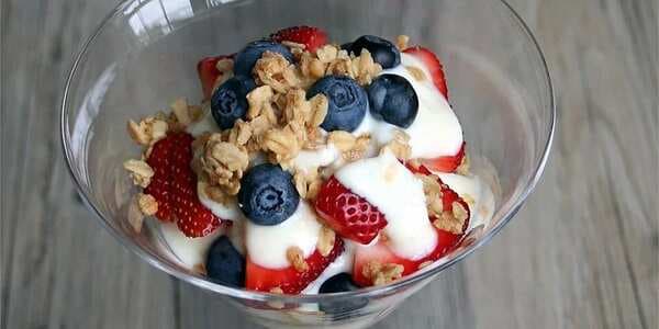Orange-Blueberry-Yogurt Breakfast Parfaits