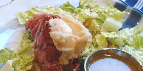 Steamed Lobster With White Wine