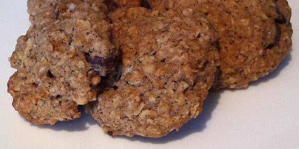 Amazing Vegan Oatmeal Cookies