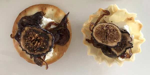 Figs With Caramelized Onions And Goat Cheese